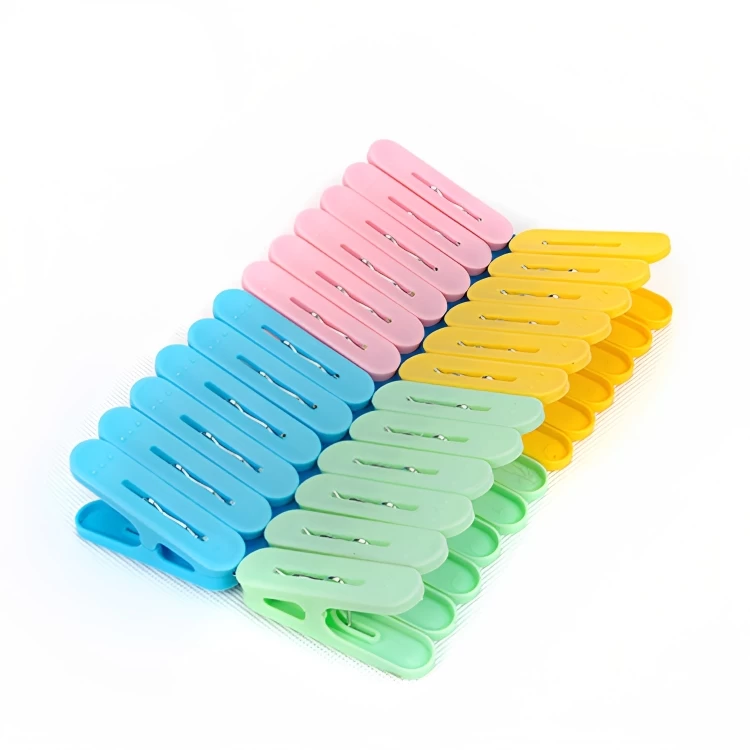 مشابك ملابس بلاستيك، 24 قطعة - متعدد الالوان